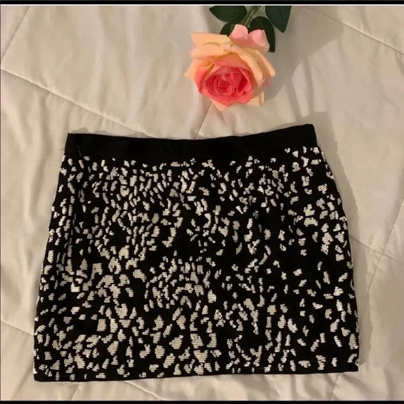 Haute Hippie Silk Sequin Mini skirt - Picture 5 of 8